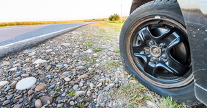 Elkerülhető-e a defekt, illetve az abroncs sérülése?