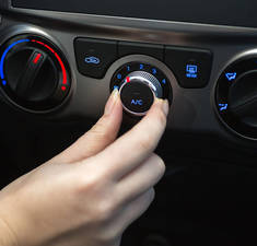 plnenie a servis klimatizácie